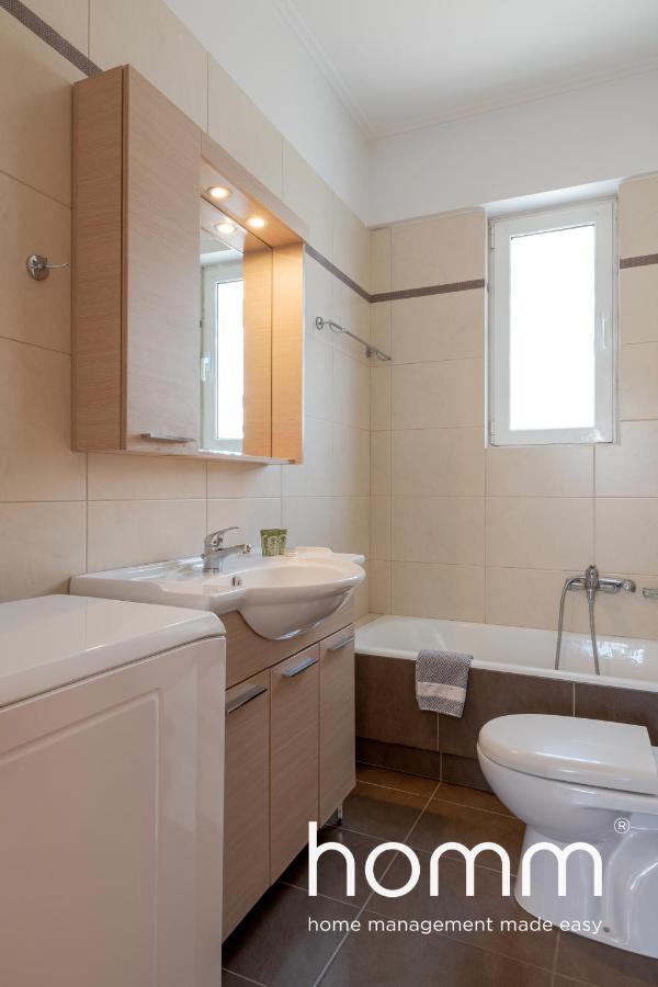 Hellinikon Homm Close To The Metro Atenas Exterior foto